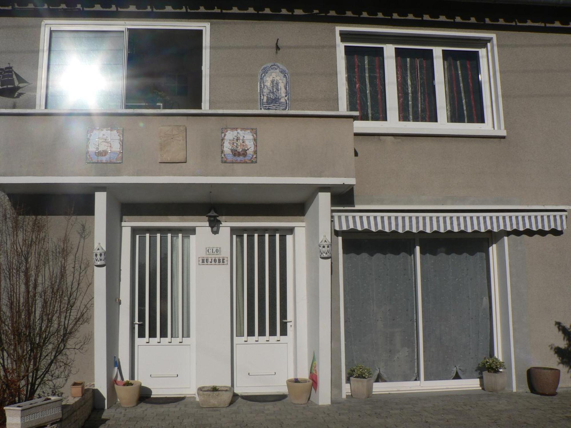 Apartamento Clo Hujobe Parthenay Exterior foto